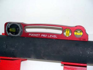Pocket Pro Level by Flange Wizard in use