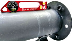 Pocket Pro Level by Flange Wizard in use